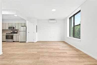 Welcome to the Soundview Park Townhouses. This is New - photo 8