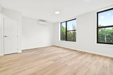 Welcome to the Soundview Park Townhouses. This is New - photo 9