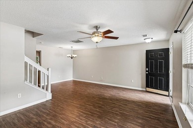Welcome to 7948 Shadow Oak Drive in North Charleston, located in - photo 11