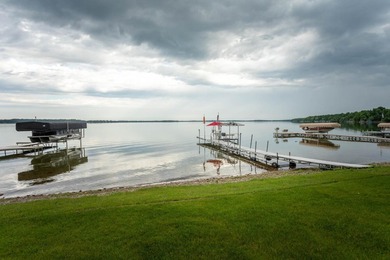 Welcome to your dream Lake Ida home, where breathtaking views - photo 15