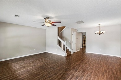 Welcome to 7948 Shadow Oak Drive in North Charleston, located in - photo 16