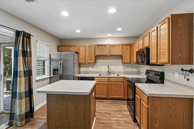 Welcome to 7948 Shadow Oak Drive in North Charleston, located in - photo 22