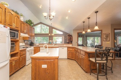 Welcome to your dream Lake Ida home, where breathtaking views - photo 25