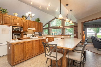 Welcome to your dream Lake Ida home, where breathtaking views - photo 26