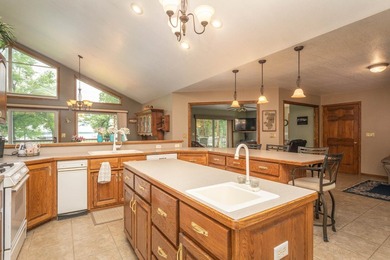 Welcome to your dream Lake Ida home, where breathtaking views - photo 28