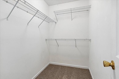 Welcome to 7948 Shadow Oak Drive in North Charleston, located in - photo 34