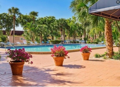 (private lake, pond, creek) Condo Sale Pending in Miami Florida