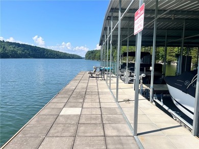 With over 200' of lake frontage and breathtaking views, this - photo 45
