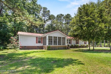 Welcome home to this 4-bedroom, 3-bath home with a versatile - photo 3