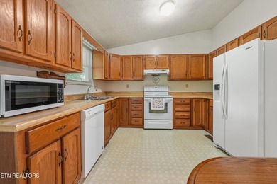 Douglas Lakefront Home. FIRST time on the Market! Lovely 2 bedrm - photo 11