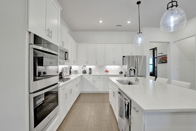 BREATHTAKING 55+ 3/2/2 VILLA IN *THE FALLS OF PARKLAND*. START - photo 13