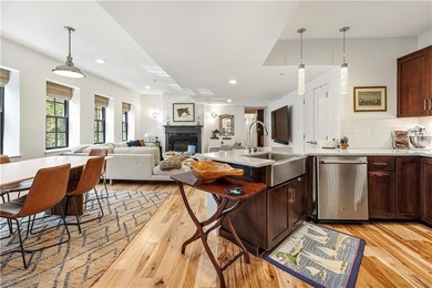 Tucked away in Newport's sought-after Historic Hill neighborhood - photo 14