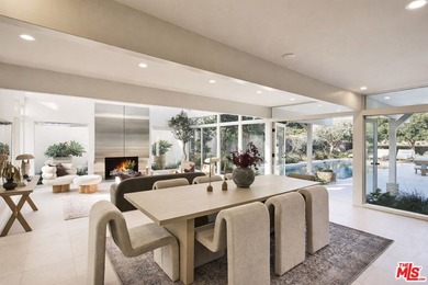 Completely rebuilt architectural residence in the guard-gated - photo 15