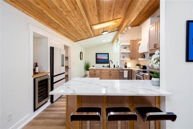 Completely renovated ranch with a fully finished basement in - photo 15