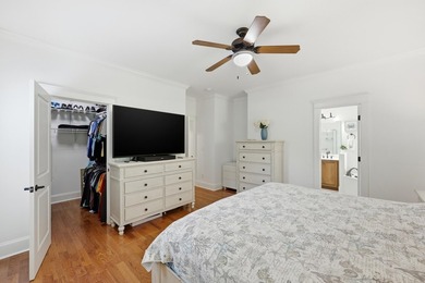 Welcome to the perfect blend of timeless Charleston charm - photo 17