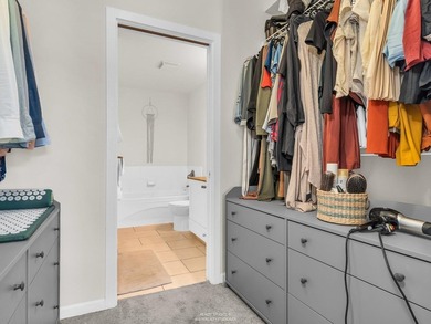 Remarkable 2 bedroom, 2 bathroom suite in *The Grove*, a - photo 17