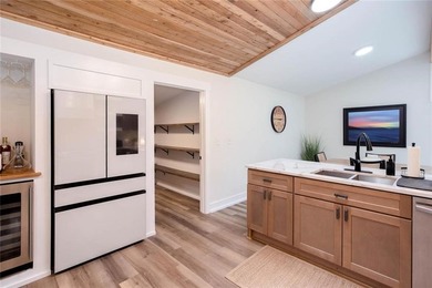 Completely renovated ranch with a fully finished basement in - photo 18