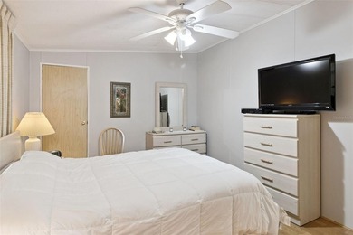 NO LOT RENT! Live the retired life you worked so hard for - photo 18