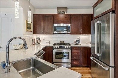 Tucked away in Newport's sought-after Historic Hill neighborhood - photo 18