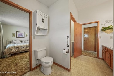 Douglas Lakefront Home. FIRST time on the Market! Lovely 2 bedrm - photo 24