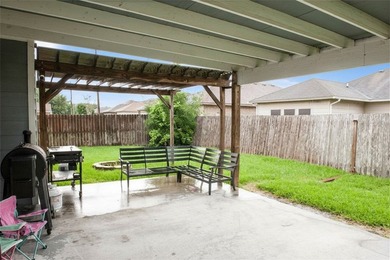 **Motivated Seller!** Spacious, updated, and move-in ready, this - photo 30