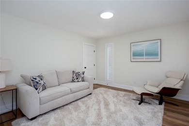 Completely renovated ranch with a fully finished basement in - photo 33