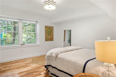 Tucked away in Newport's sought-after Historic Hill neighborhood - photo 34