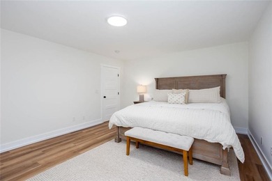 Completely renovated ranch with a fully finished basement in - photo 43