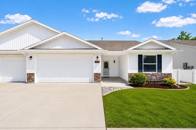 Welcome to 1262 Heber Avenue. This turnkey, well-maintained home - photo 1