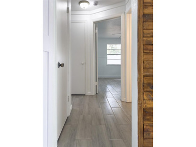 Move-in ready 3-bedroom, 2-bath home in a highly desirable - photo 11