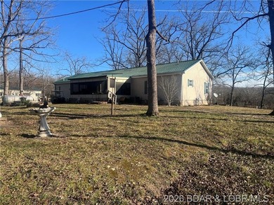 This is a beautiful setting close to town but yet private. This - photo 3