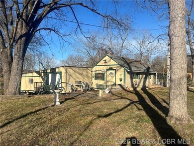 This is a beautiful setting close to town but yet private. This - photo 10