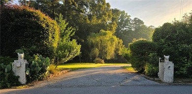 (private lake, pond, coastal) Home For Sale in Lilburn Georgia
