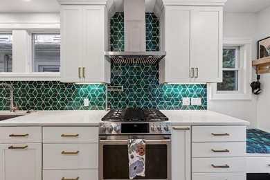 Timeless 1924 Craftsman beautifully blends historic character - photo 24