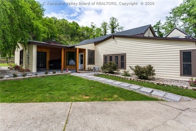 Rare opportunity to own a true riverfront property. Offering - photo 1