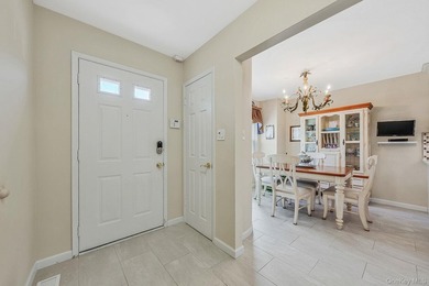 Oceanside - Brower Oakview Condominium - Beautiful 3-bedroom, 2 - photo 4
