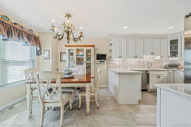 Oceanside - Brower Oakview Condominium - Beautiful 3-bedroom, 2 - photo 6