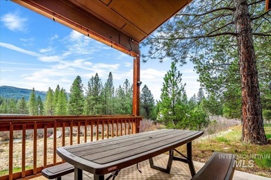 Welcome to Elk Creek Retreat- a beloved escape located moments - photo 8