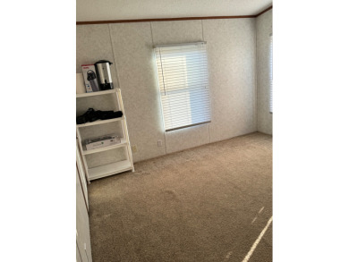 Lake front 4 bed  2.5 bath - photo 14