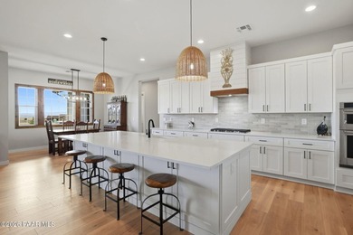 Experience elevated country living in the highly sought-after - photo 4