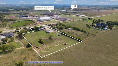 Lake Home For Sale in Gainesville, Texas