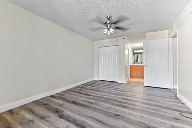 Live in resort style amenities in this spacious, open floor plan - photo 19