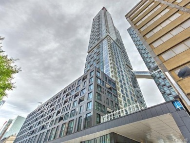 Lake Apartment For Sale in Montréal (Ville-Marie),