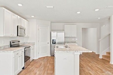 Spacious 5-bedroom, 3-bath home tucked into one of Pensacola's - photo 8