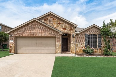 Beautiful 2 story, 4 bedroom home with a study in booming Aubrey - photo 1