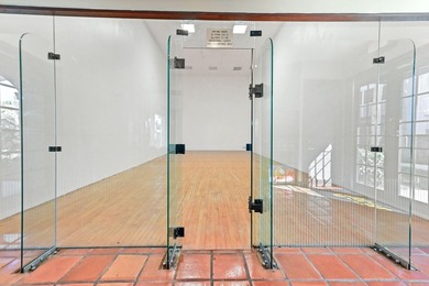 Live in resort style amenities in this spacious, open floor plan - photo 37