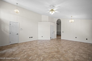 Pool Home + Cul-de-Sac + Oversized Lot! Welcome to this well - photo 10