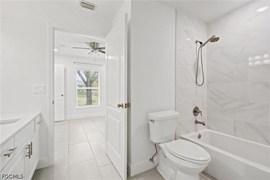Beautifully updated 3-bedroom + den, 2-bath home offering an - photo 22