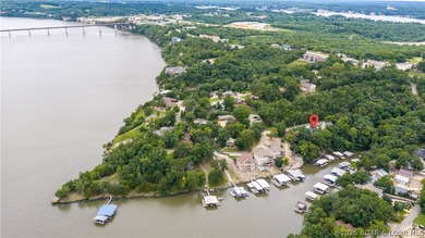 Move-in ready home offering an unbeatable location by both land - photo 29