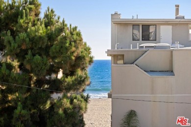 Set mid-block on one of LA's most coveted walk streets, 24 - photo 29